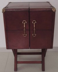 casa padrino luxus designer barschrank schrankbar weinschrank im koffer look design rindsleder echtleder hotel restaurant club bar büro deko accessoires möbel