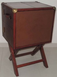 casa padrino luxus designer barschrank schrankbar weinschrank im koffer look design rindsleder echtleder hotel restaurant club bar büro deko accessoires möbel