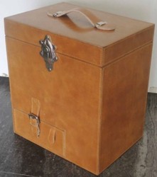 Casa Padrino luxury genuine leather minibar / luggage bar with accessories 32 x 23 x H. 36 cm - Luxury Quality