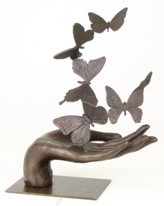 Casa Padrino sculpture de designer à la main avec des papillons en bronze 26,7 x 13,7 x H. 33,5 cm - Décoration de Luxe