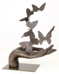 Casa Padrino diseñador escultura mano con mariposas bronce 26,7 x 13,7 x H. 33,5 cm - Decoración de Lujo