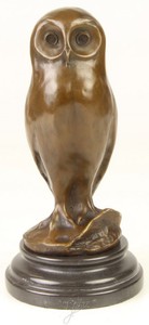 Casa Padrino lujosa figura de bronce búho joven con base de mármol bronce / negro Ø 12,1 x H. 24,7 cm - Figura de Decoración de Lujo