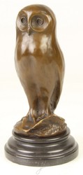 Casa Padrino figura di bronzo di lusso giovane gufo con base in marmo bronzo / nero Ø 12,1 x H. 24,7 cm - Figura di Decorazione di Lusso