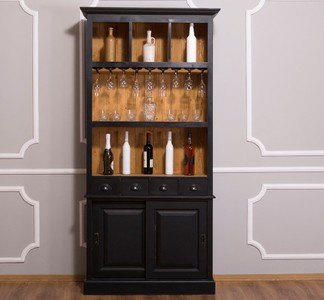 Casa Padrino Landhausstil Weinschrank Schwarz / Naturfarben casa padrino landhausstil massivholz kiefernholz weinschrank barschrank mit 2 schiebetüren 4 schubladen weinglashalter ablageflächen wohnzimmer hotel restaurant club bar büro möbel