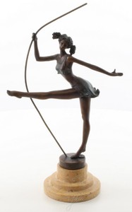 Casa Padrino sculpture en bronze de luxe ballerine en bronze / beige 20,3 x 10,2 x H. 30 cm - Figurine en Bronze avec Base en Pierre Naturelle