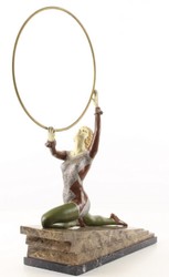 Casa Padrino figure de bronze de luxe danseuse de hula hoop avec socle en pierre naturelle multicolore 41,3 x 13 x H. 49,9 cm - Décoration de Luxe