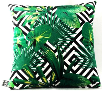 Casa Padrino Luxury Pillow Miami Palm Leaves Black / White / Green 45 x 45 cm - Finest Velvet Fabric - Decorative Living Cushion Casa Padrino Luxury Pillow Miami Palm Leaves Black / White / Green 45 x 45 cm - Finest Velvet Fabric - Decorative Living Cushion