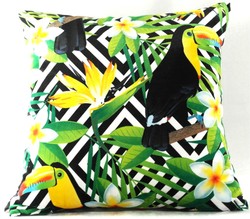 Casa Padrino Luxury Pillow California Parrots & Flowers Multicolor 45 x 45 cm - Elegant Decorative Cushion Made From The Finest Velvet Fabric