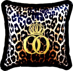 Harald Glööckler Oreiller Décoratif de Luxe Pompöös de Casa Padrino Couronne de Luxe Léo avec Strass Noir / Orange / Or - Velours de Qualité Supérieure - Glööckler Coussin Harald Glööckler Oreiller Décoratif de Luxe Pompöös de Casa Padrino Couronne de Luxe Léo avec Strass Noir / Orange / Or - Velours de Qualité Supérieure - Glööckler Coussin