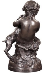 Casa Padrino figura de bronce de lujo de ángel con cordero bronce 21 x 20 x H. 38 cm - Escultura de Bronce Deco