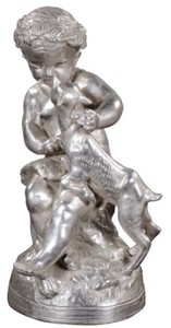 Casa Padrino figura de bronce de lujo de ángel con cordero plata 21 x 20 x H. 38 cm - Escultura de Bronce Deco
