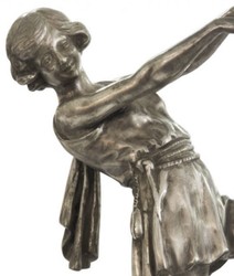 Casa Padrino figura de bronce de lujo dama de baile plata / negro 22 x 11 x H. 51 cm - Deco Figura sobre Base de Madera