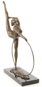 Casa Padrino figure de bronze de luxe hula hoop danseur bronze / noir 46,2 x 14,2 x H. 57 cm - Sculpture en Bronze Déco avec Socle en Marbre