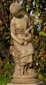 Casa Padrino Sculpture Art Nouveau Laitière Gris / Beige 24 x 24 x H. 62 cm - Figure de Décoration de Jardin en Pierre