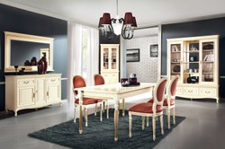 Casa Padrino Conjunto de Comedor Barroco de Lujo Crema / Oro / Naranja - Mesa de Comedor Extensible con 4 Sillas de Comedor - Muebles de Comedor en Estilo Barroco