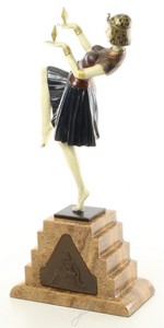 Casa Padrino Luxus Bronzefigur Ägytische Tänzerin Mehrfarbig / Beige 17 x 9 x H. 37 cm - Deko Bronze Skulptur mit Sockel