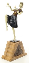 Casa Padrino figura de bronce de lujo egipcia bailarín multicolor / beige 17 x 9 x H. 37 cm - Escultura Decorativa en Bronce con Pedestal