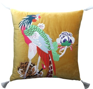 Cojín decorativo de lujo Casa Padrino con borlas Pájaro amarillo / blanco 45 x 45 cm - Tejido de terciopelo más fino - Accesorios de decoración de lujo Cojín decorativo de lujo Casa Padrino con borlas Pájaro amarillo / blanco 45 x 45 cm - Tejido de terciopelo más fino - Accesorios de decoración de lujo