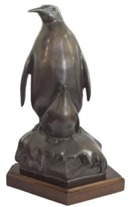 Casa Padrino figura in bronzo pinguino madre con bambino bronzo / marrone 22 x 15 x H. 33 cm - Scultura di Lusso