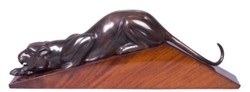 Casa Padrino decoración figura de lujo puma bronce / marrón 60 x 11 x H. 20 cm - Elegante Figura de Latón con Base de Madera - Escultura Deco