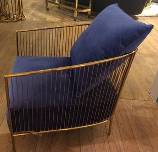 Casa Padrino sillón de lujo azul / oro 69 x 78 x H. 88 cm - Sillón de Acero Inoxidable con Tela de Terciopelo Fino - Muebles de Diseño