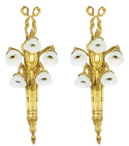 Casa Padrino conjunto de lámparas de pared barroco oro / blanco 35 x 25 x H. 95 cm - Suntuoso Lámparas de Bronce Dorado con Pantallas de Vidrio en Forma de Rosa