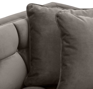 Casa Padrino Luxus Samt Sofa mit 4 Kissen Grau / Messingfarben 231 x 95 x H. 68 cm - Wohnzimmer Sofa - Luxus Qualität