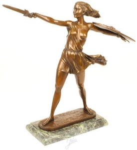 Casa Padrino sculpture en bronze de luxe combattant amazone bronze / gris 51,8 x 13,8 x H. 47,7 cm - Figurine en Bronze avec Socle en Marbre - Figurine Déco