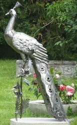 Casa Padrino garden decoration sculpture peacock silver 50 x 75 x H. 118 cm - Elegant stainless steel garden decoration figure - Weatherproof garden figure