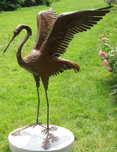 Casa Padrino sculpture de décoration de jardin héron oiseau rouille 70 x 105 x H. 110 cm - Élégante figure de décoration de jardin - Figurine de jardin résistante aux intempéries