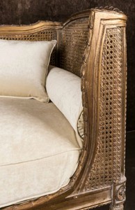 Casa Padrino Luxus Barock Sofa mit Kissen Braun / Elfenbeinfarben 187 x 89 x H. 103 cm - Handgefertigtes Sofa im Antik Stil - Wohnzimmer Möbel