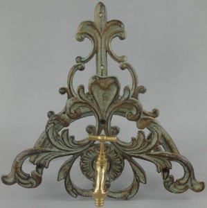 Casa Padrino support mural pour tuyau d'arrosage Art Nouveau avec robinet vert clair / rouille 35 x 21 x H. 35 cm - Accessoires de Jardin
