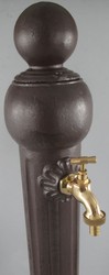 Casa Padrino Art Nouveau garden water column rustic brown / brass Ø 23 x H. 97 cm - Nostalgic aluminum water dispenser with faucet - Garden Accessories
