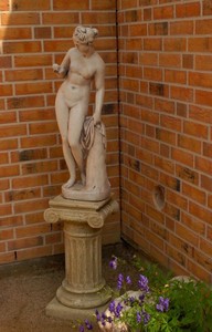Casa Padrino Art Nouveau escultura Venus con manzana estilo antiguo gris 27 x H 94 cm estilo antiguo - decoración de jardín barroco - pesado y sólido
