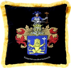 Coussin décoratif de luxe Casa Padrino Crest Freiherr Schertel by Burtenbach noir / or Coussin décoratif de luxe Casa Padrino Crest Freiherr Schertel by Burtenbach noir / or