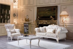 Casa Padrino sillón de salón barroco de lujo con cojín decorativo crema / blanco / oro 83 x 94 x A. 111 cm - Muebles de salón en estilo barroco