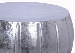 Aluminium Couchtisch Silber Aluminium Wohnzimmertisch Runder Aluminium Tisch Aluminum Coffee Table Silver Aluminum Living Room Table Round Aluminum Table