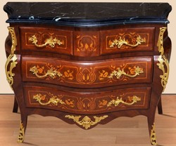 Barock Kommode Barockstil Kommode mit Marmoplatte Antik Stil Kommode Baroque Chest of Drawers Baroque Style Chest of Drawers with Marble Top Antique Style Chest of Drawers