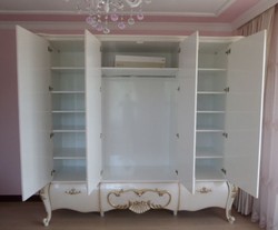 Luxus Barock Schlafzimmerschrank Luxus Barock Kleiderschrank Luxus Barock Schlafzimmer Möbel Luxury Baroque Bedroom Cabinet Luxury Baroque Wardrobe Luxury Baroque Bedroom Furniture