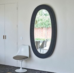 Casa Padrino espejo de lujo negro 89 x 5 x A. 170 cm - Elegante espejo de pared ovalado - Espejo de armario - Espejo de salón - Accesorios de decoración de lujo