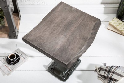Casa Padrino Industrial Design Beistelltisch Grau 43 x 35 x H. 46 cm - Industrie Stil Metall Tisch mit Massivholz Tischplatte - Industrial Design Möbel