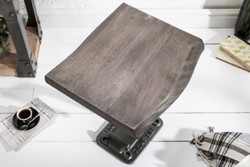 Casa Padrino mesa auxiliar de diseño industrial gris 43 x 35 x A. 46 cm - Mesa de metal de estilo industrial con tablero de madera maciza - Muebles de diseño industrial
