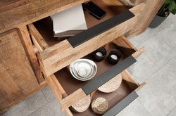 Landhausstil Wohnzimmer Massivholz Sideboard Schrank Naturfarben Country Style Living Room Solid Wood Sideboard Cabinet Natural