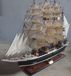 Casa Padrino voilier de luxe Pamier avec support en bois massif noir / blanc / rouge / marron 97 x 30 x H. 70 cm - Bateau décoratif fait main bateau en bois - Accessoires de Décoration