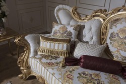 Casa Padrino sofá barroco de lujo blanco / oro 248 x 108 x A. 122 cm - Sofá de salón con patrón elegante y cojines decorativos - Magníficos muebles barrocos
