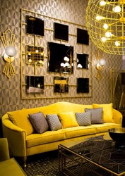 Casa Padrino divano barocco di lusso in velluto giallo / oro 280 x 90 x A. 100 cm - Divano da soggiorno nobile con cuscini decorativi - Mobili da soggiorno barocco - Qualità di Lusso