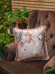 Luxus Designer Deko Kissen mit Fransen Vögel Design Beige Mehrfarbig Luxury Designer Decorative Pillow with Fringes Birds Design Beige Multicolor