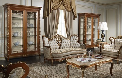 Casa Padrino Luxus Barock Sofa Creme / Silber / Braun / Gold - Edles handgefertigtes Wohnzimmer Sofa mit elegantem Muster - Hotel Möbel - Schloss Möbel - Luxus Qualität - Made in Italy
