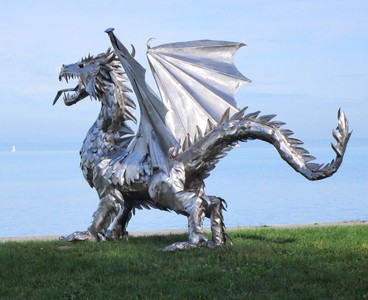Casa Padrino Luxus Gartendeko Skulptur Drache Silber 290 x 180 x H. 235 cm - Riesige Edelstahl Deko Figur - Gartenfigur - Hotel Garten Deko