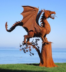 Casa Padrino sculpture de décoration de jardin de luxe dragon rouille 290 x 235 x H. 295 cm - Immense figurine de décoration en acier - Décoration Figurine de Jardin d'Hôtel